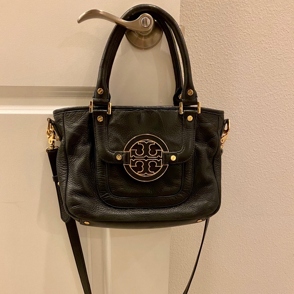 Tory Burch Amanda mini leather hobo bag in black
